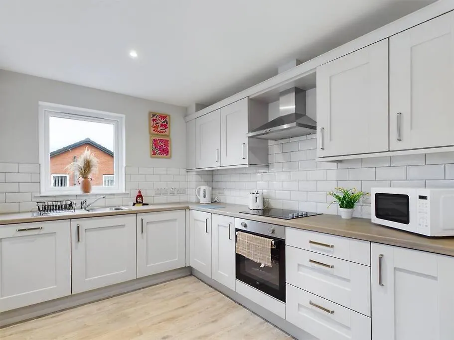 Chic 1-Bedroom Apartment Belfast
